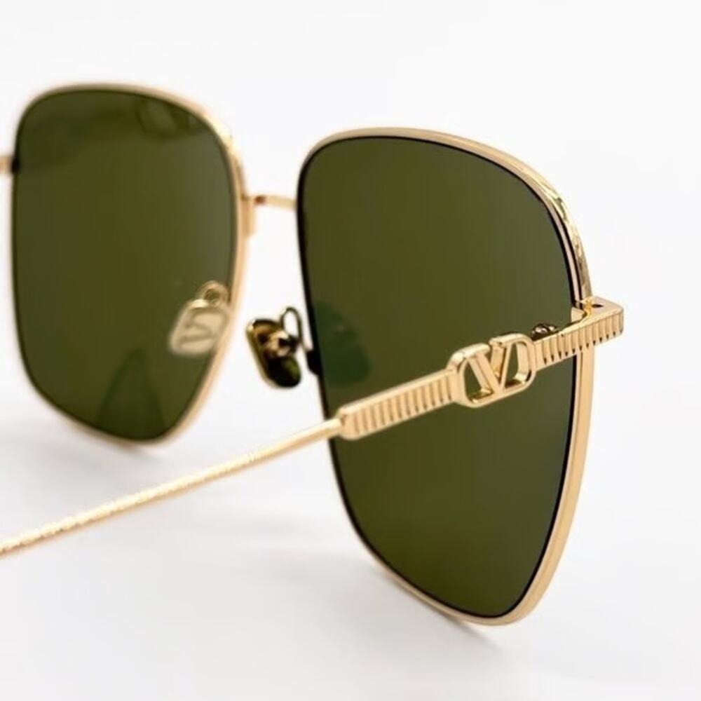 New! Valentino VLS 171A, Gold Frame With Green Lenses Sunglasses, Authentic - Picture 7 of 10